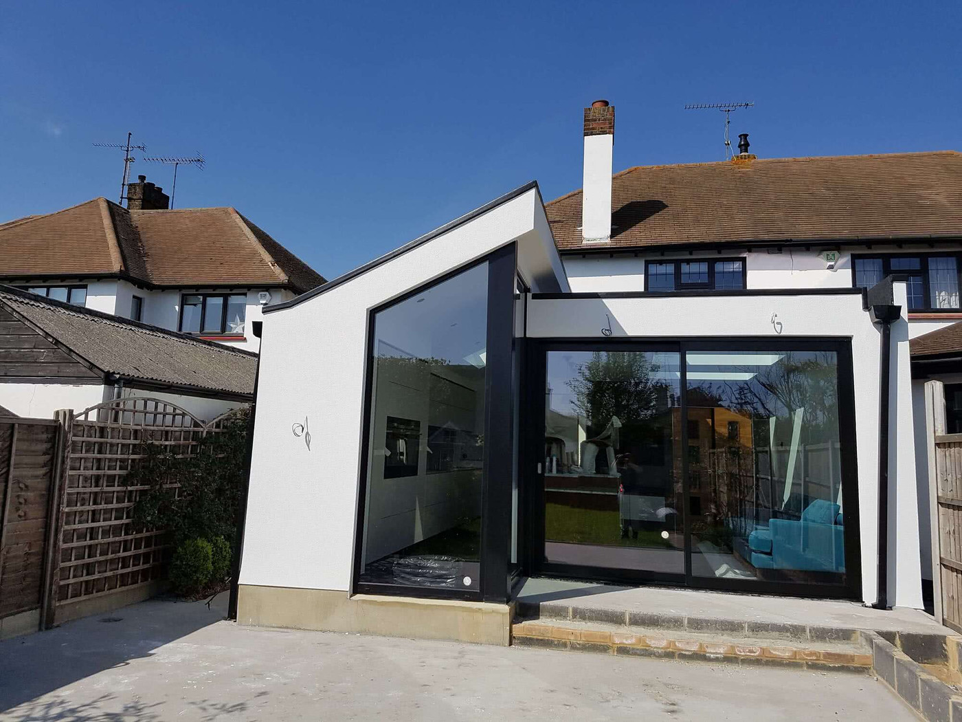 Example of a domestic rendering project completed by R. Fulcher & Sons